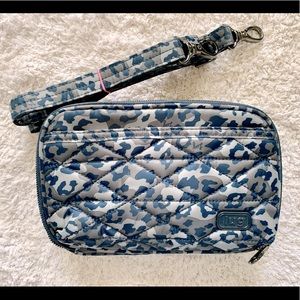 Lug roundabout in leopard gray